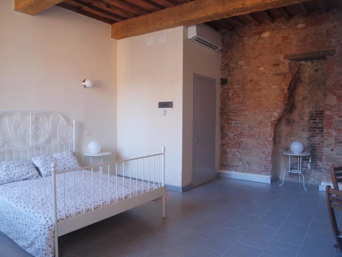 Hostel Ostello Palazzo Nizza Massa