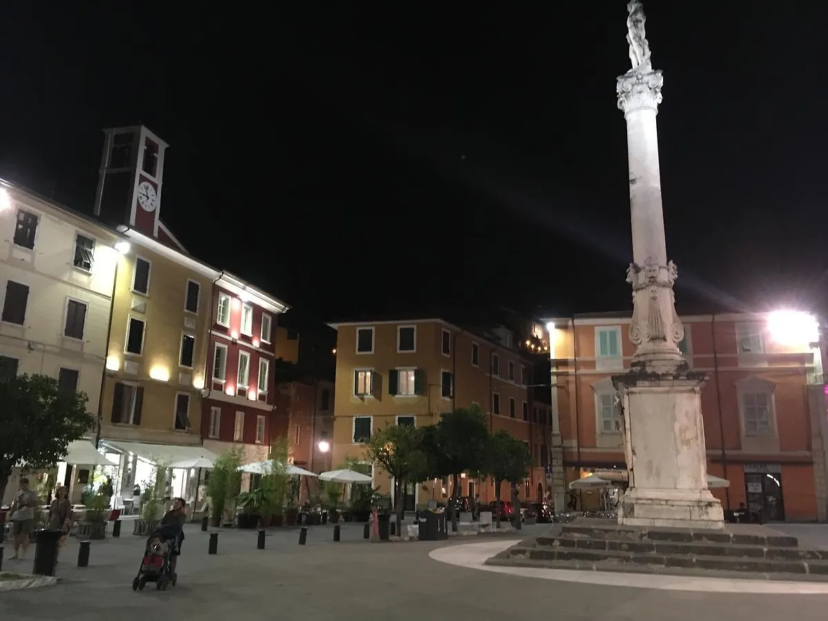 Ostello Palazzo Nizza Massa  Hostel